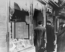 kristallnacht-day-after-220px